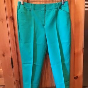 Green crop pant with cuffs